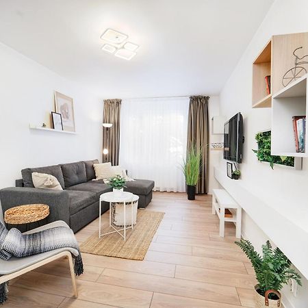 Family Stay - Calliope Apartment - By Openhouse Тімішоара Екстер'єр фото