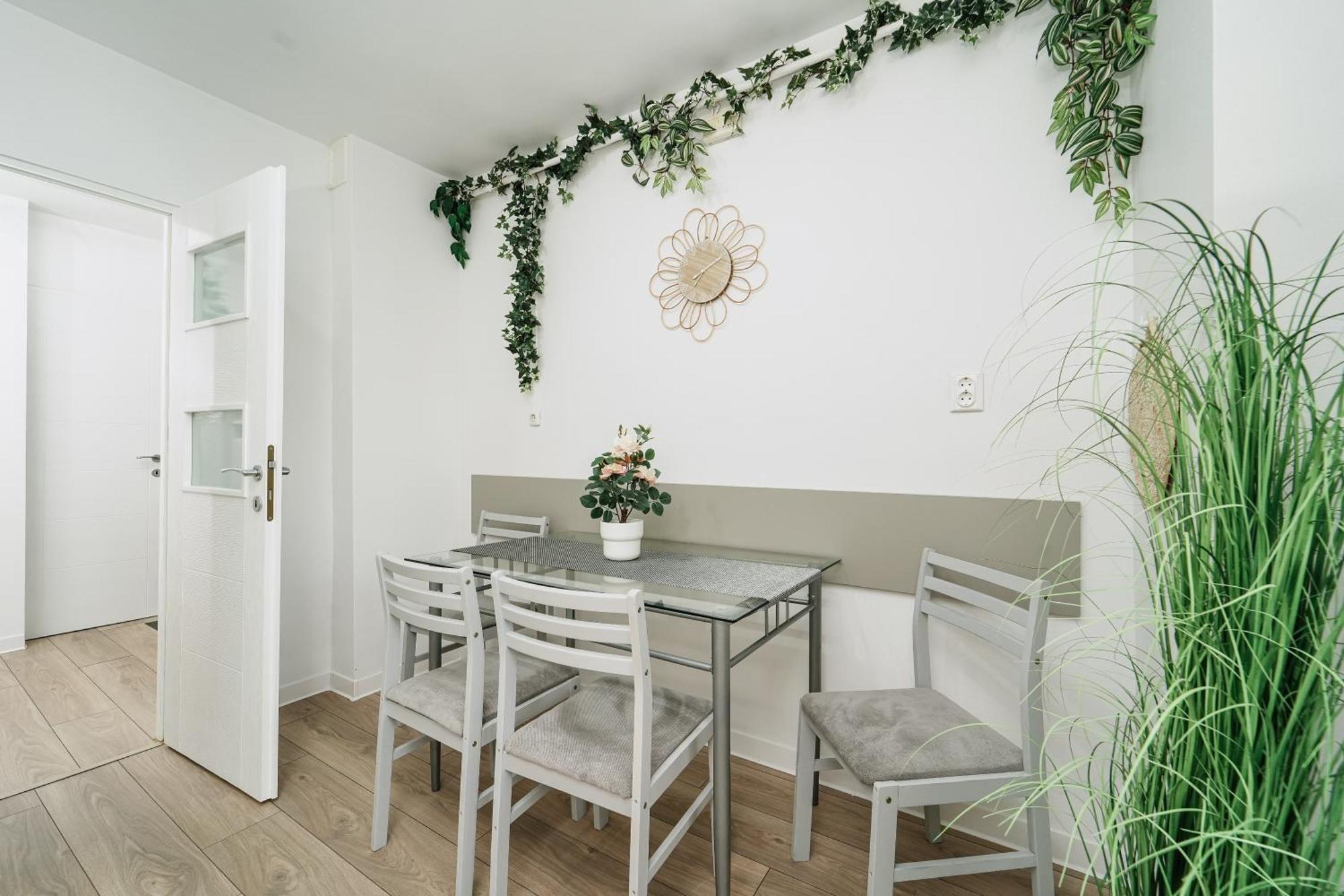 Family Stay - Calliope Apartment - By Openhouse Тімішоара Екстер'єр фото