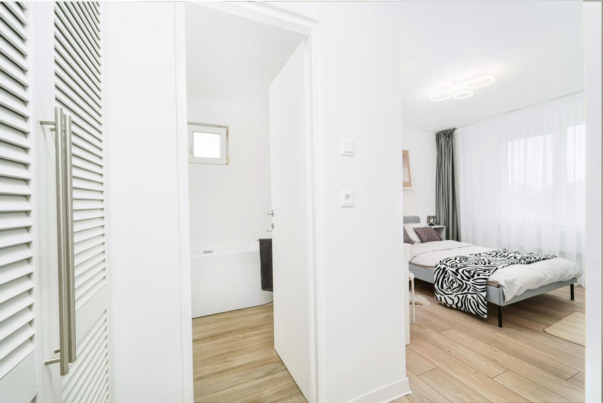 Family Stay - Calliope Apartment - By Openhouse Тімішоара Екстер'єр фото